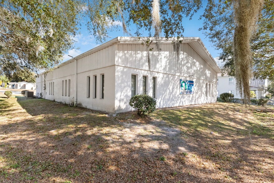 More Photos Of 201 W University Ave, Orange City Religious Facility For Sale