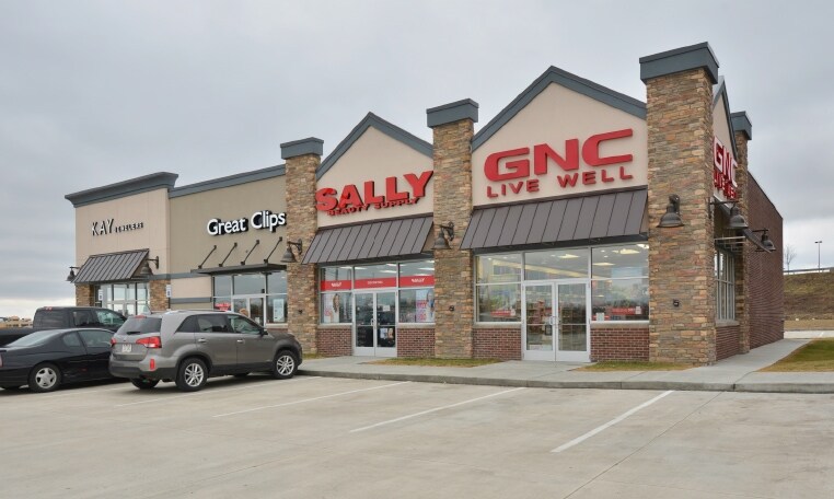 More Photos Of 460-475 Cabela Dr, Triadelphia Storefront For Lease