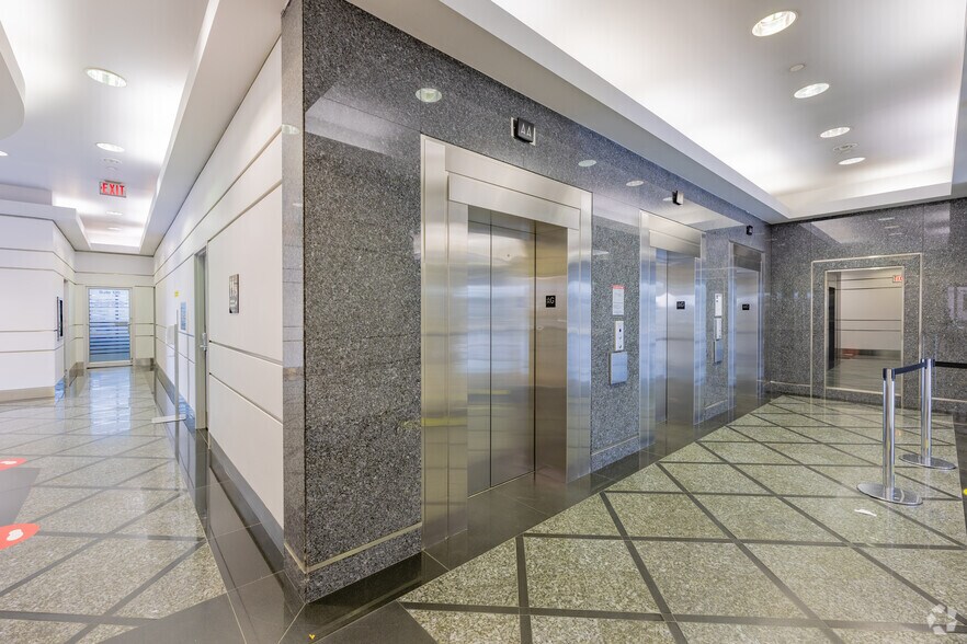 More Photos Of 625 Cochrane Dr, Markham Office For Lease