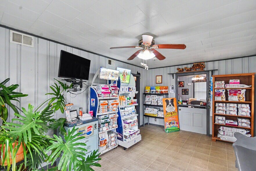 More Photos Of 317 Highway 35 N, Neptune City Veterinarian Kennel For Sale