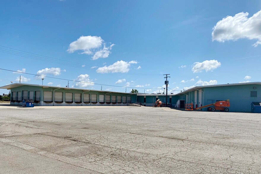 More Photos Of 815 W Sample St, South Bend Truck Terminal For Sale