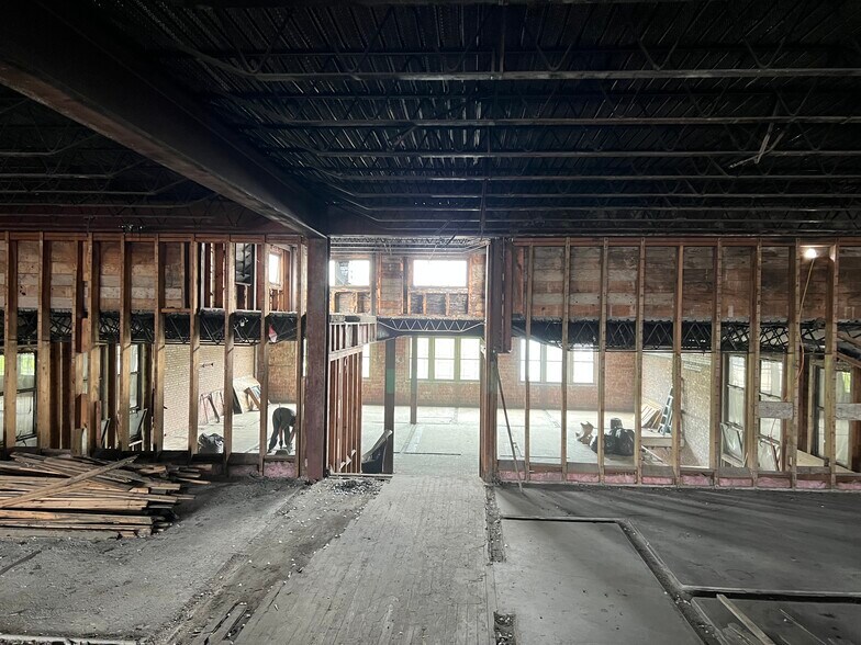 More Photos Of 237-245 Broad St, Kingsport Storefront For Sale