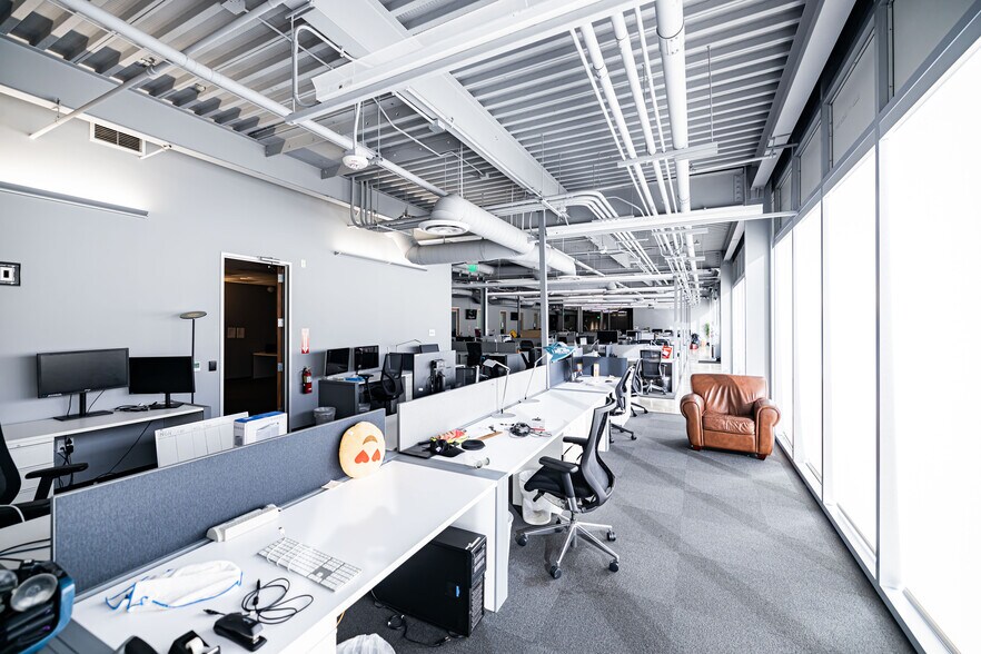 More Photos Of 2221 Rosecrans Ave, El Segundo Office For Lease