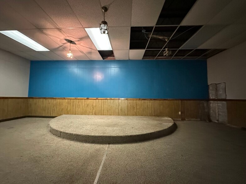 More Photos Of 1111 Miller Ave, Columbia Office Residential For Sale