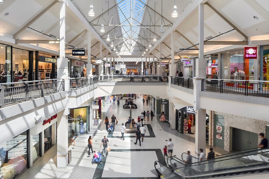 More Photos Of 3601 Galleria At Tyler, Riverside Department Store For Sale