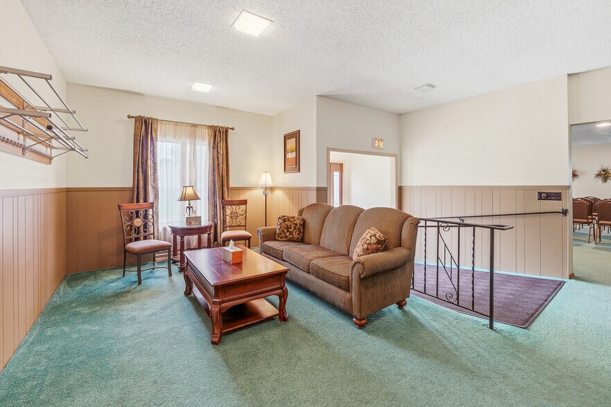 More Photos Of 181 S Main St, Markesan Office Residential For Sale