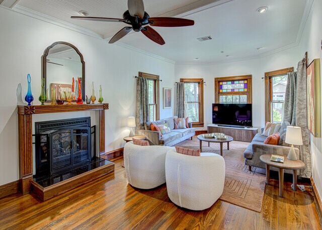 More Photos Of , Austin Unknown For Sale