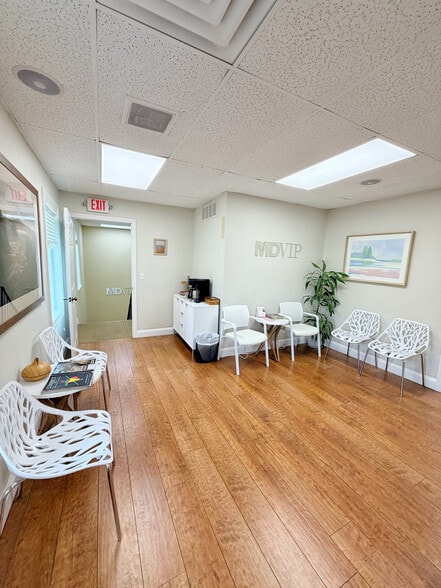 More Photos Of 356 US-202 Rt, Somers Town Office For Lease