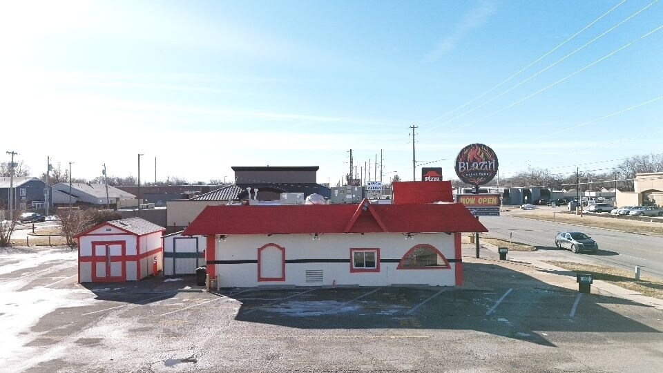 More Photos Of 602 N West St, Wichita Restaurant For Sale