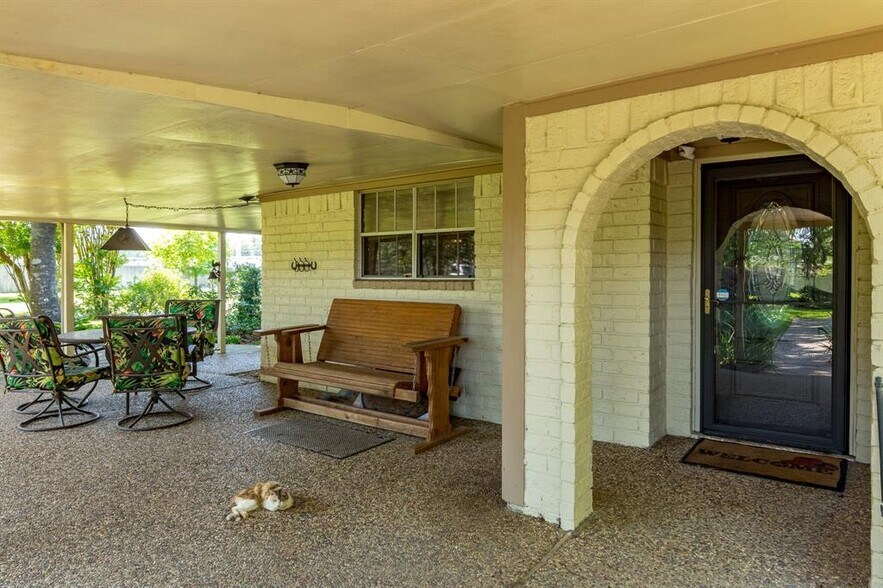 More Photos Of 30729 Mcguinness Dr, Spring Office For Sale