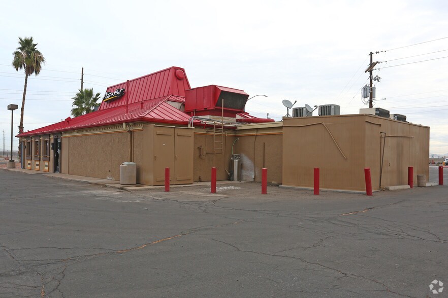 More Photos Of 13105 W Glendale Ave, Glendale Restaurant For Lease
