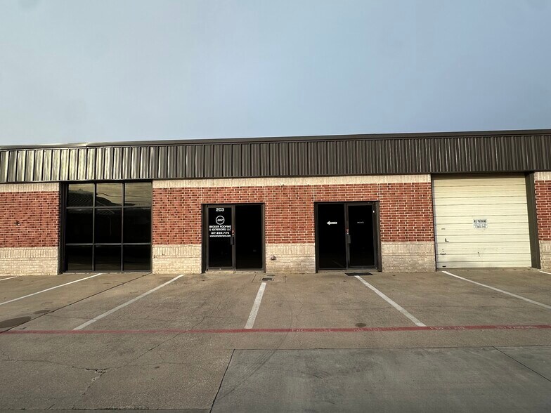 More Photos Of 1103 Keller Pky, Keller Light Distribution For Lease