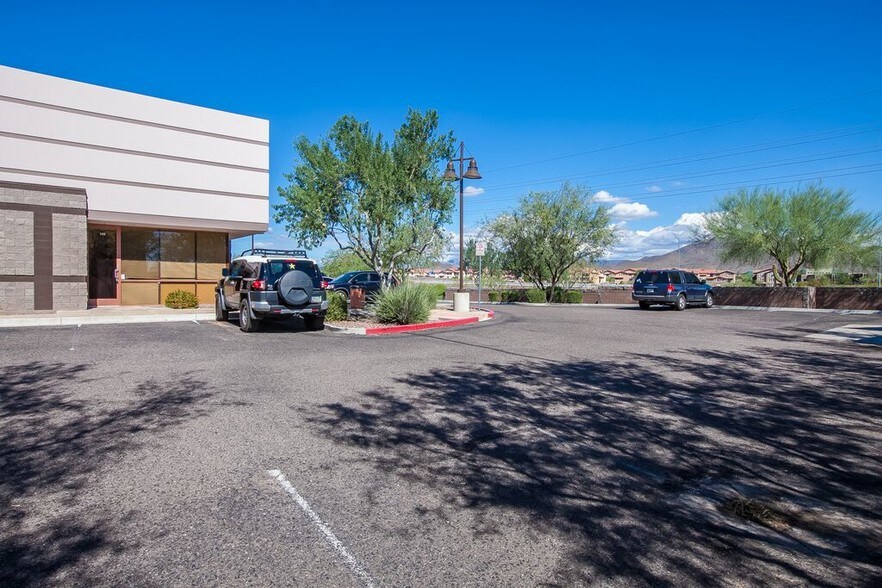 More Photos Of 42101 & 42105 N 41st Dr, Phoenix Storefront Retail Office For Sale