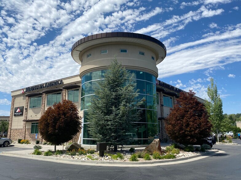More Photos Of 753 W South Jordan Pky, South Jordan Bank For Lease