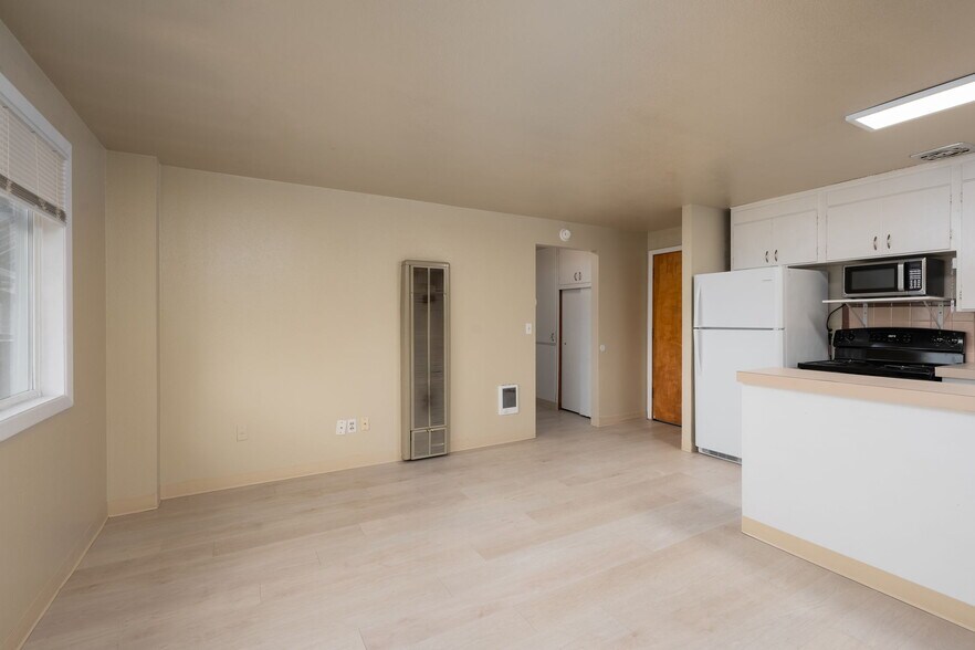 More Photos Of 7902 27th St W, University Place Apartments For Sale