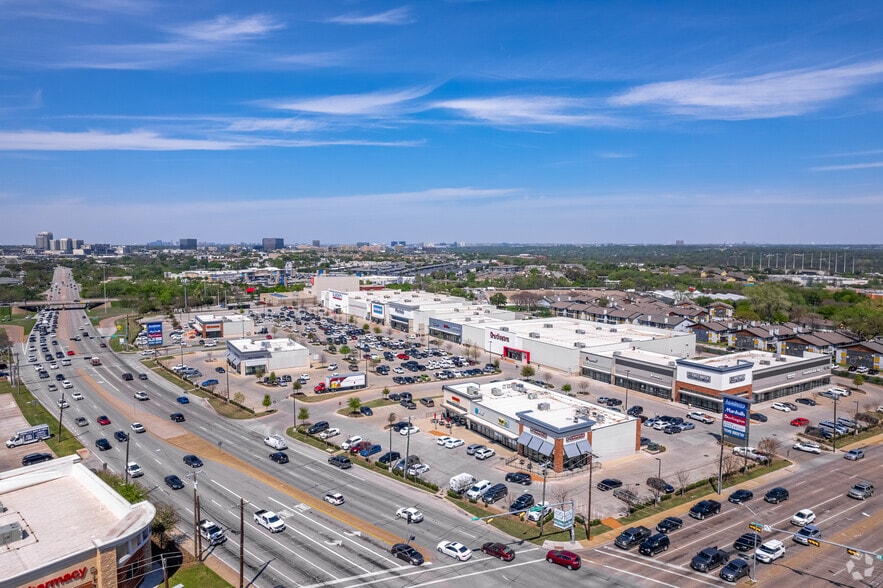 More Photos Of E Northwest Hwy & Abrams Rd, Dallas Unknown For Lease