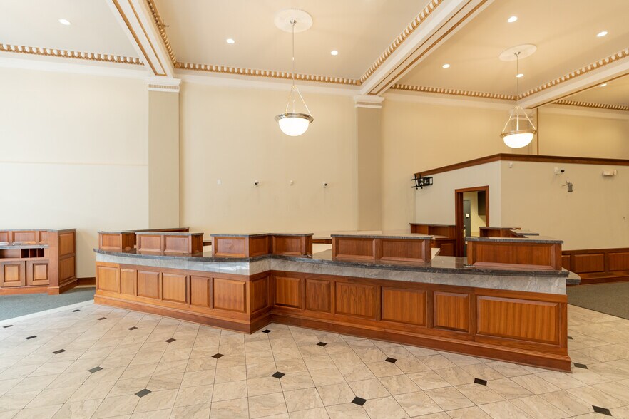 More Photos Of 721 Broad St, Chattanooga Apartments For Sale