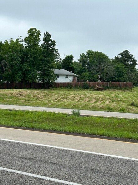 More Photos Of 3012 Old Highway 100, Villa Ridge Land For Sale