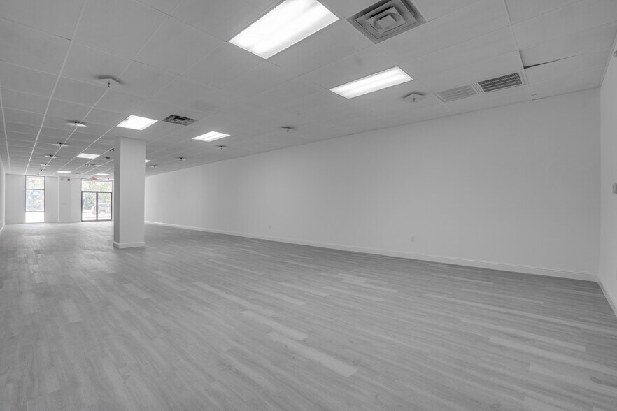 More Photos Of 1000 Caruso Blvd, Slidell Storefront For Lease