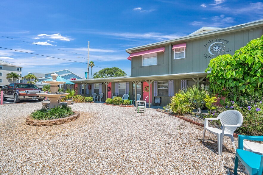 More Photos Of 1803 Gulf Blvd, Indian Rocks Beach Hotel For Sale