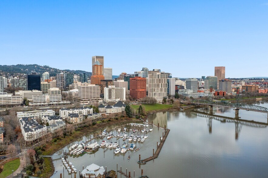 More Photos Of 309 S Montgomery St, Portland Restaurant For Sale