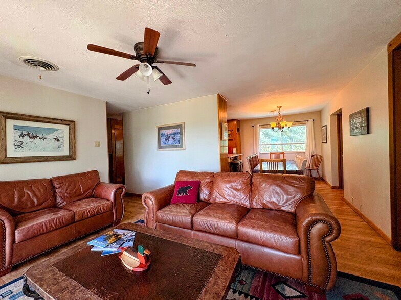More Photos Of 10 Espinoza Cir, Angel Fire Specialty For Sale
