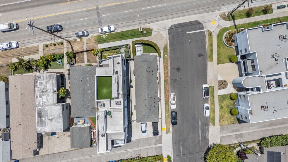 More Photos Of 4852 S Centinela Ave, Los Angeles Multifamily For Sale