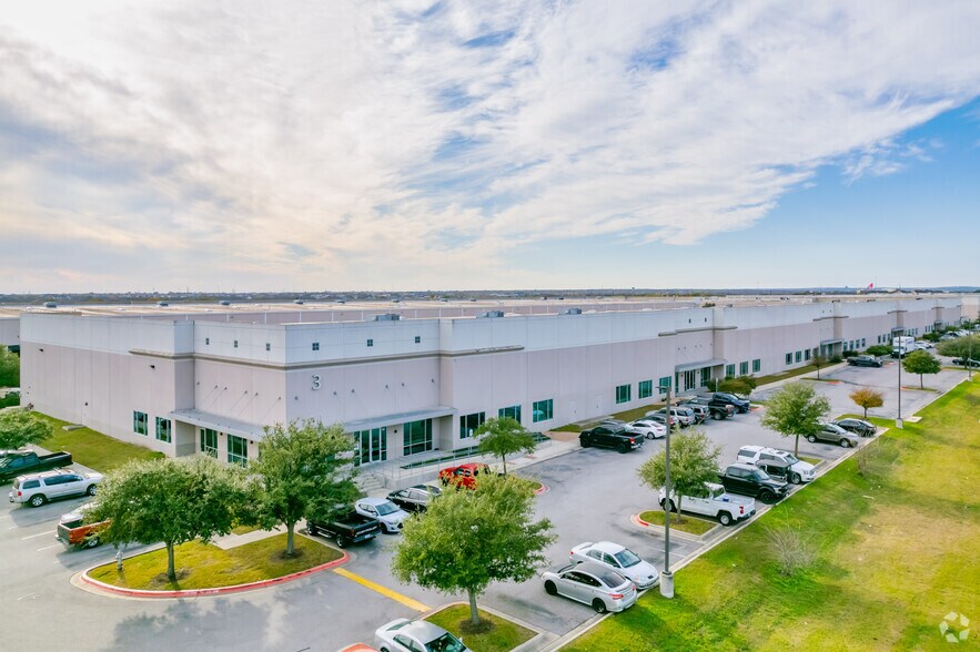 More Photos Of 2301 E Saint Elmo Rd, Austin Unknown For Lease