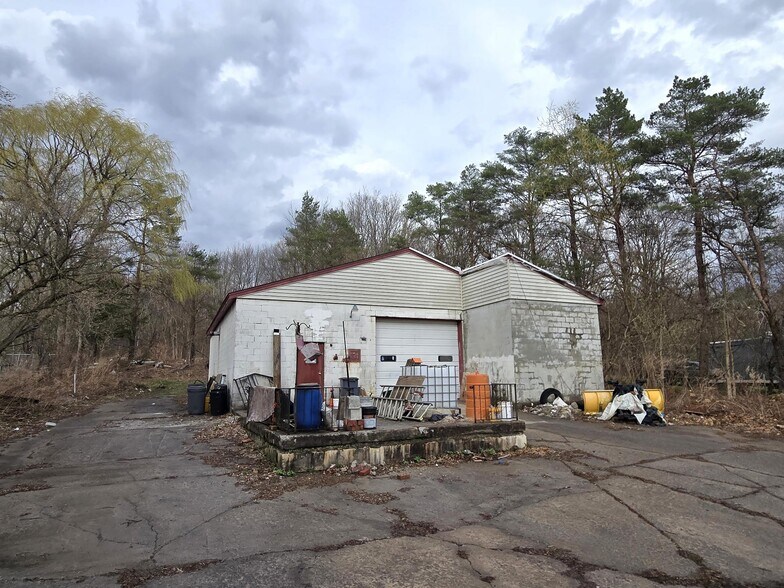 More Photos Of 10001 Mulaney Rd, Marcy Industrial For Sale