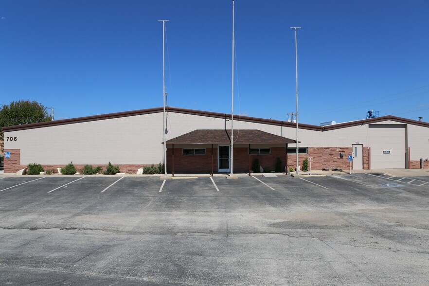 More Photos Of 706 Knickerbocker Rd, San Angelo Manufacturing For Lease
