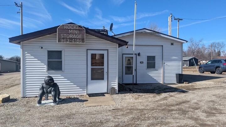 Primary Photo Of 401 W Main St, Danvers Specialty For Sale