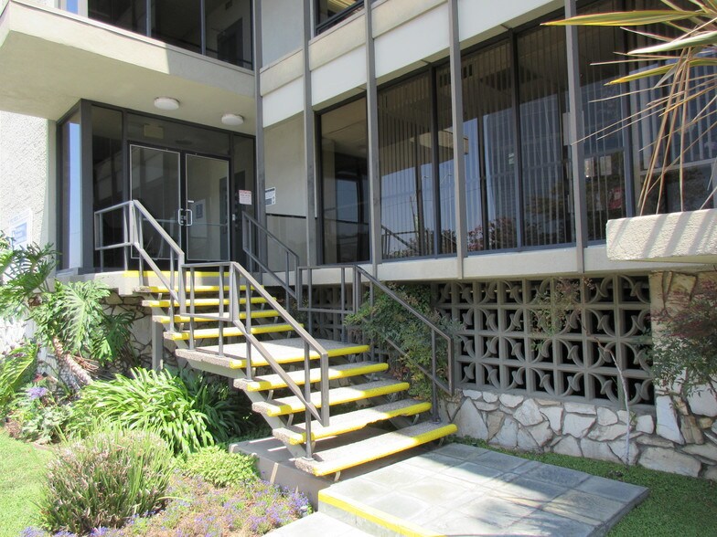 More Photos Of 5175 E Pacific Coast Hwy, Long Beach Medical For Lease