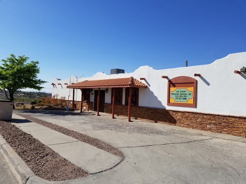 More Photos Of 2301 Saturn Cir, Las Cruces Medical For Sale