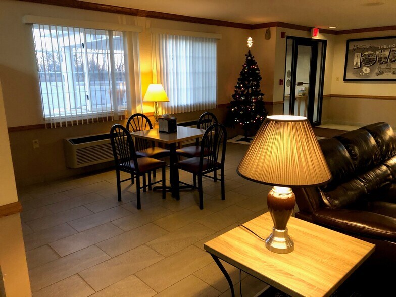 More Photos Of 210 N 2nd Ave, Sheldon Hotel For Sale