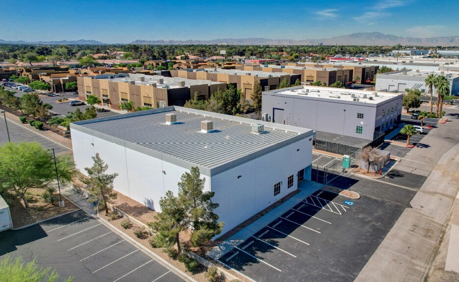 More Photos Of 3685 Post Rd, Las Vegas Warehouse For Sale