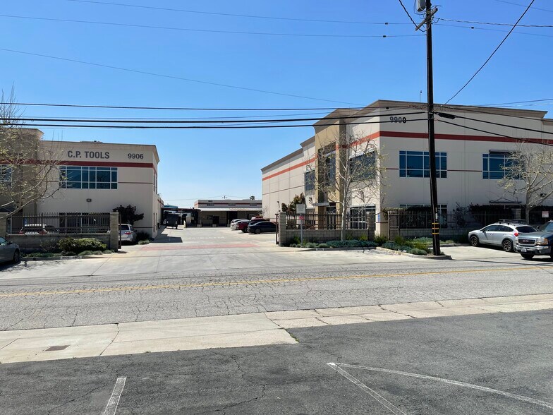 Primary Photo Of 9902 Gidley St, El Monte Distribution For Lease