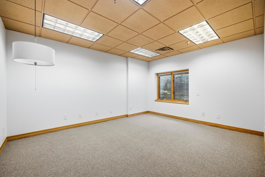 More Photos Of 4828 S College Ave, Fort Collins Office For Sale