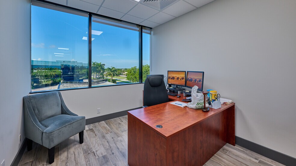 More Photos Of 4800 N Federal Hwy, Boca Raton Medical For Sale