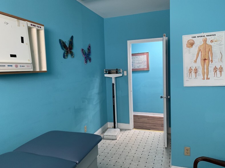 More Photos Of 2809 River Rd, Camden Medical For Sale