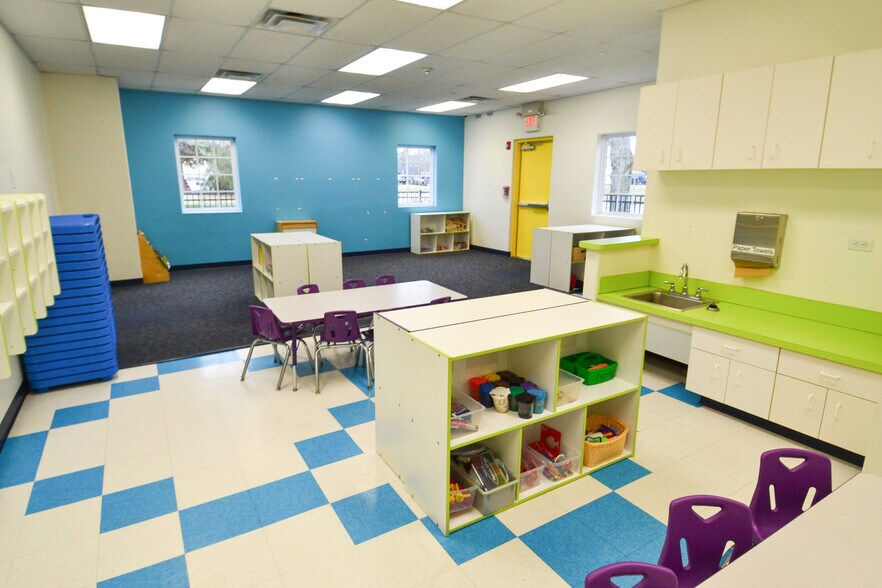 More Photos Of 6320 Perimeter Loop Rd, Dublin Daycare Center For Sale