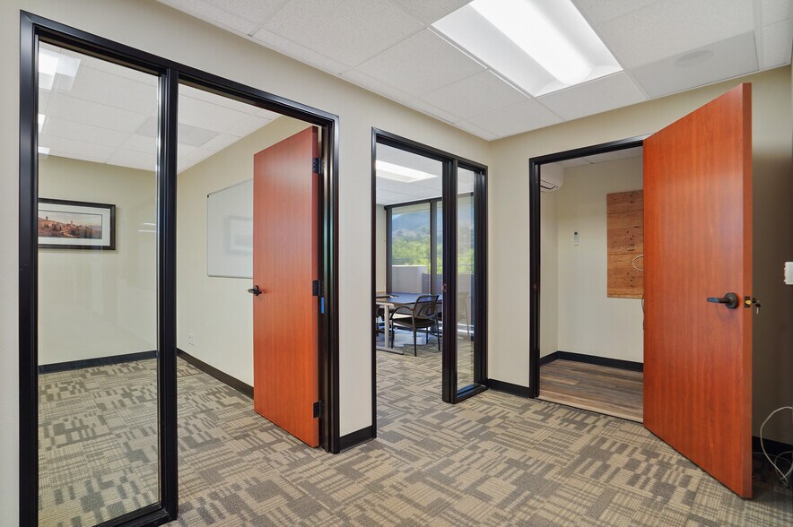 More Photos Of 30423 Canwood St, Agoura Hills Office For Sale