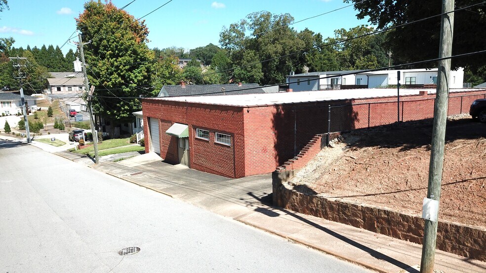 More Photos Of 344 Northside Dr, Gainesville Industrial For Sale