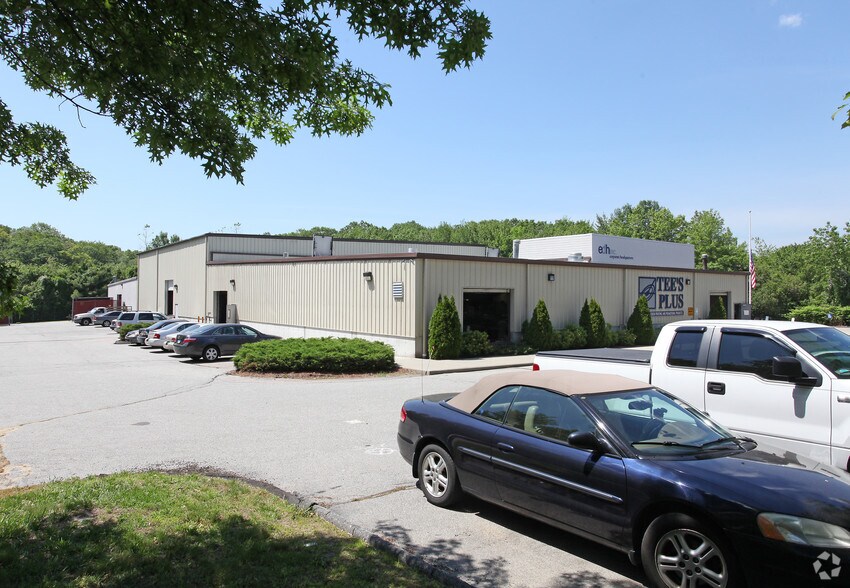 More Photos Of 1425 Gold Star Hwy, Groton Manufacturing For Lease