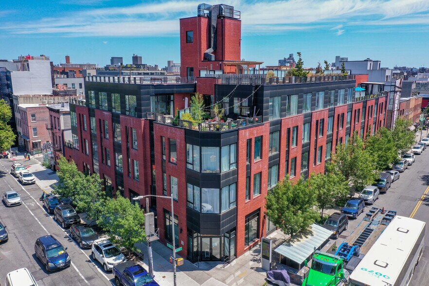 More Photos Of 227 Grand St, Brooklyn Apartments For Lease