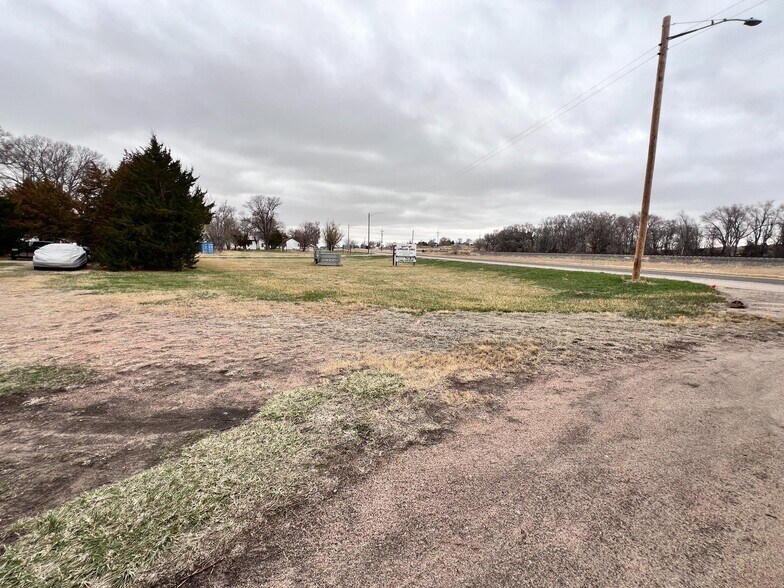 More Photos Of Stout St, Lewellen Land For Sale