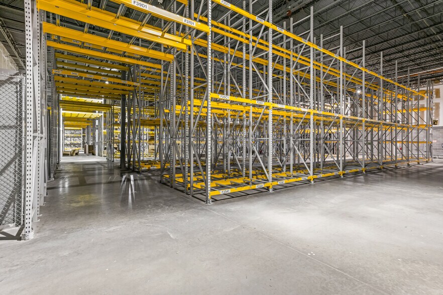 More Photos Of 2800 Grays Creek Dr., Arlington Warehouse For Lease