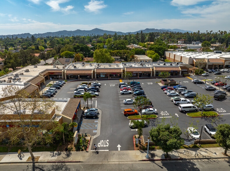 More Photos Of 1241-1337 N Lake Ave, Pasadena Unknown For Lease