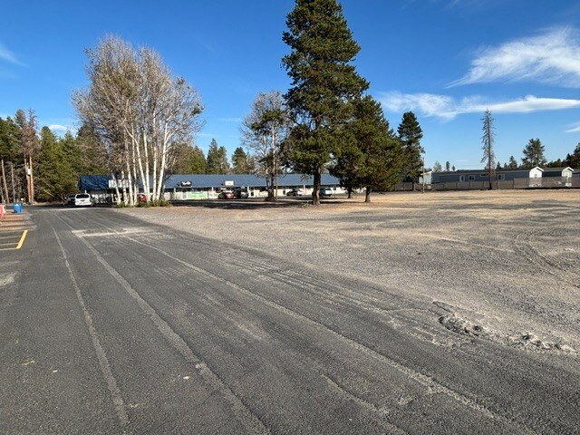 Primary Photo Of 51450-51456 The Dalles-California Hwy, La Pine General Retail For Sale