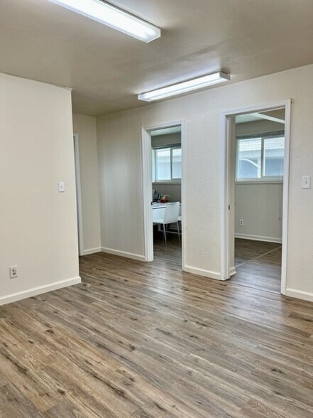 More Photos Of 2820 Broadmoor Ave, Concord General Retail For Sale