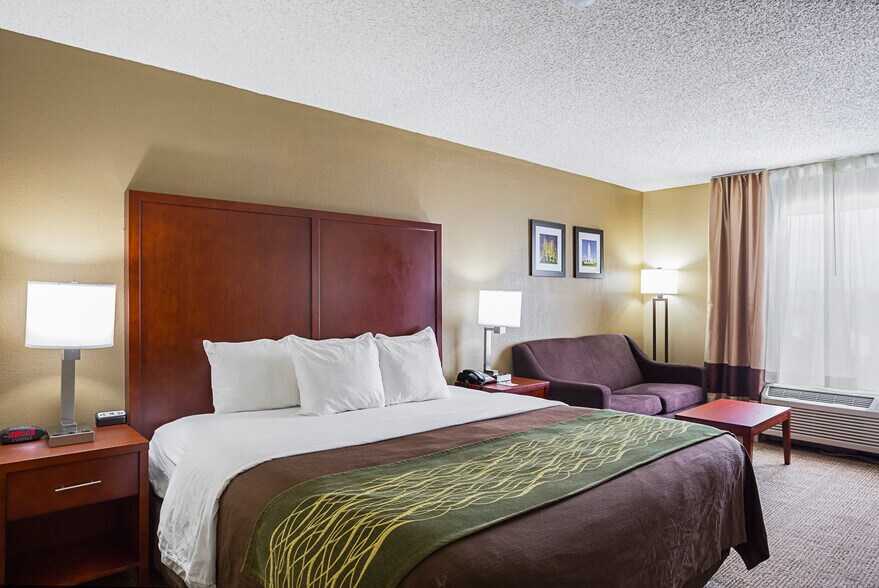 More Photos Of 4924 Constitution Ave, Baton Rouge Hotel For Sale